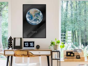Set de poster Tierra - inscripción y planeta azul-verde contra el espacio negro