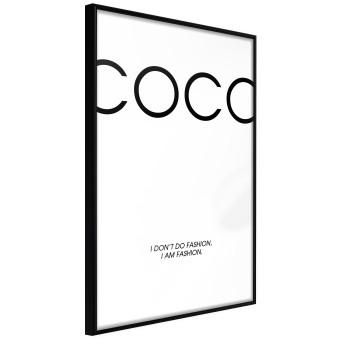 Coco - composición minimalista en blanco y negro y texto en inglés
