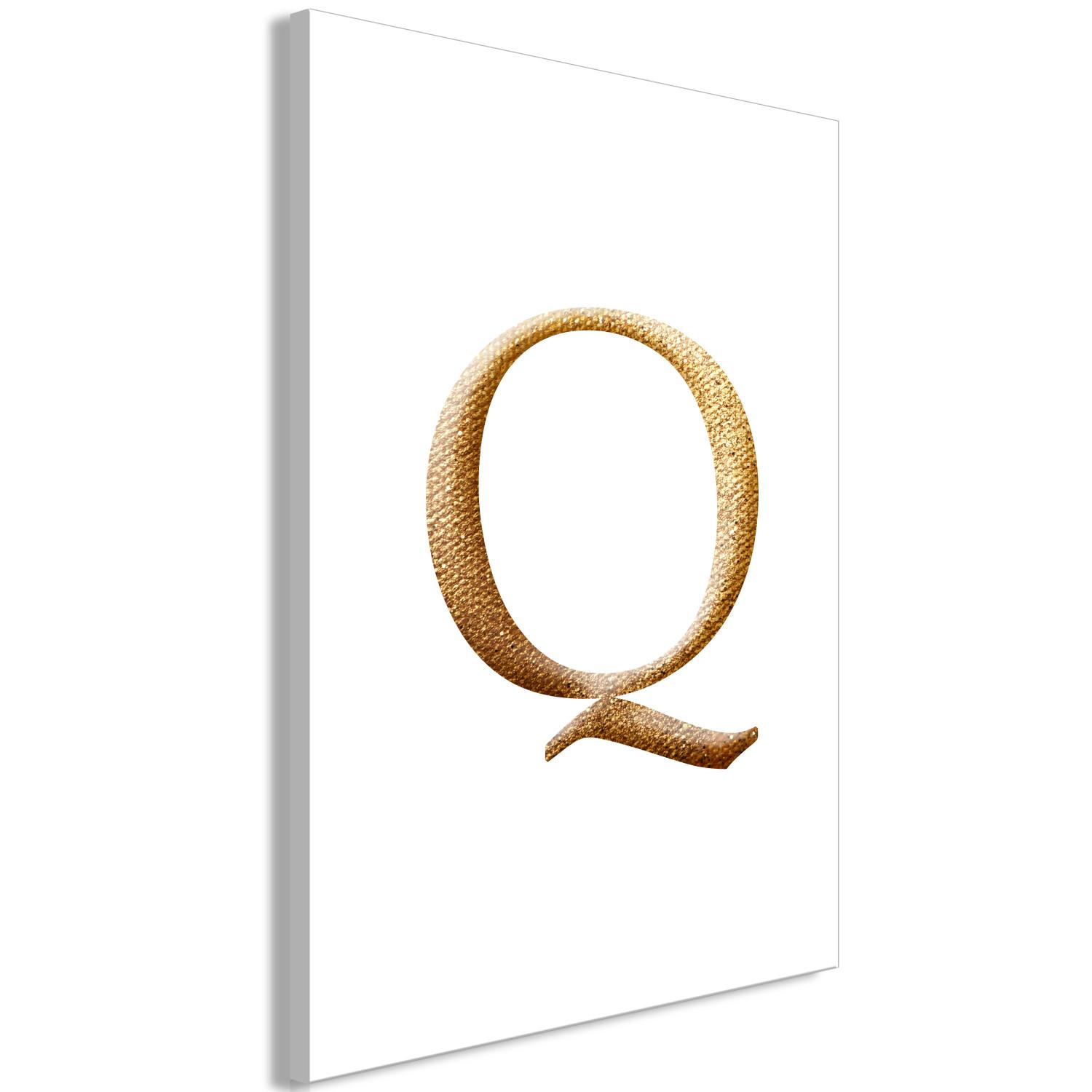 Cuadro Q - letra dorada minimalista con textura de imitación en fondo blanco