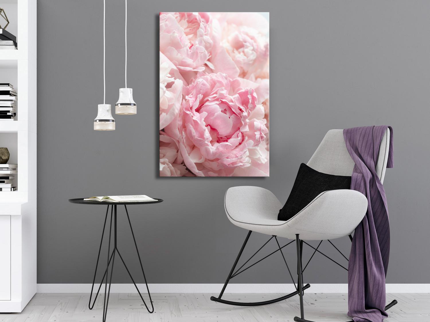 Cuadro decorativo Florecer en tonos naturales (1 parte) - peonía rosa en matices rosados