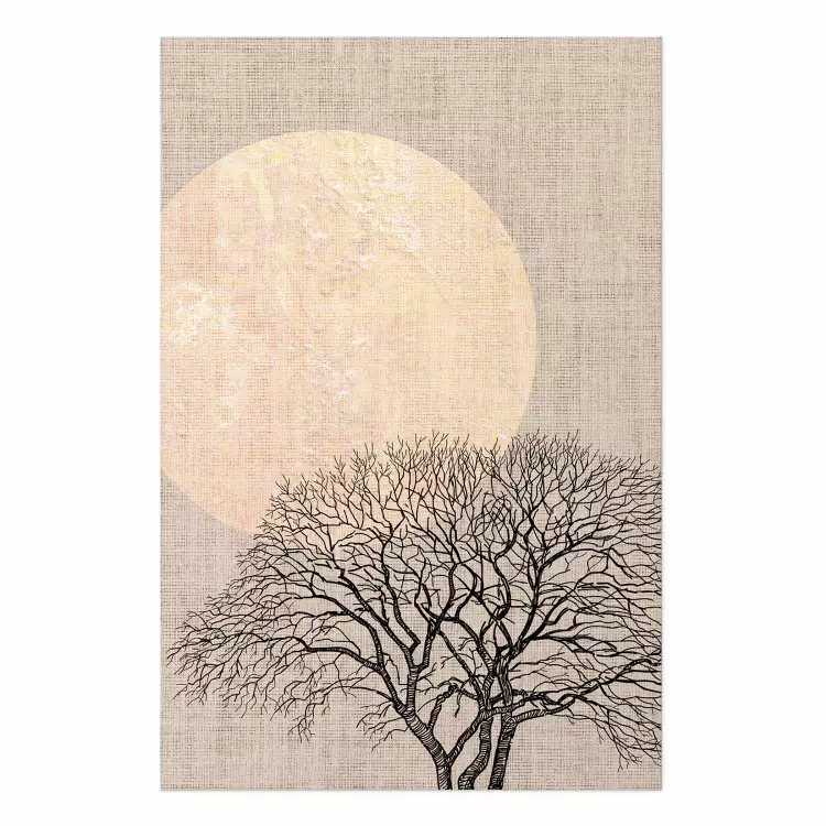 Luna llena matutina - árbol y luna amarilla sobre textura textil