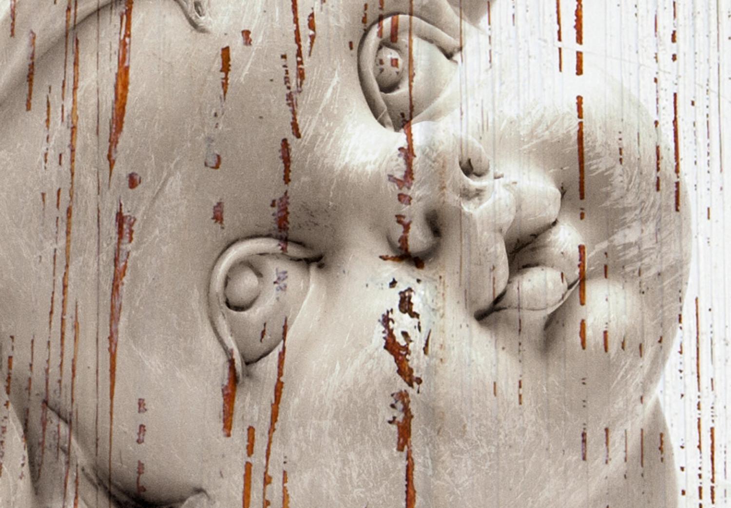 Póster Amor meditativo - escultura de ángel de piedra (Fondo de madera)