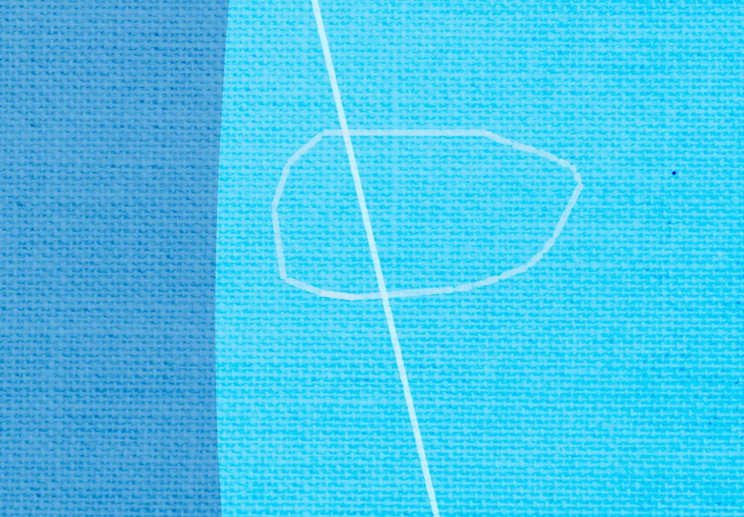 Cuadro decorativo Polígono blanco sobre fondo azul - abstracción geométrica moderna