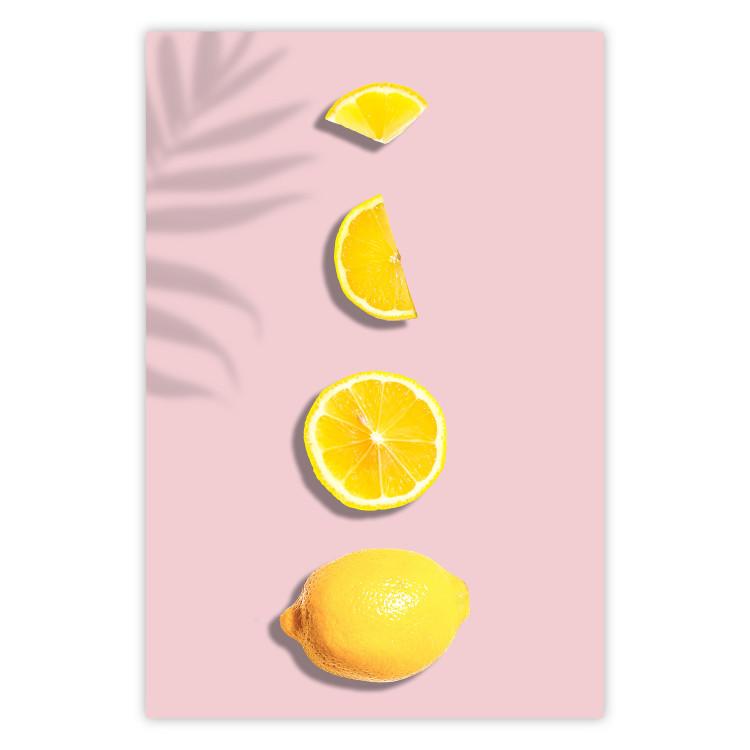 Pedazo de exotismo - limón en diferentes secciones sobre fondo pastel