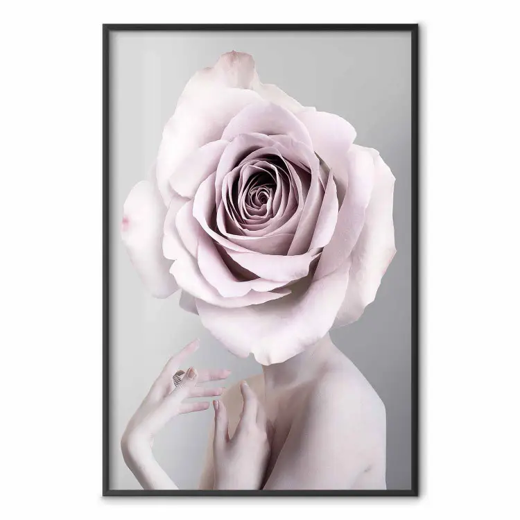 Monólogo rosa - mujer con rosa en composición abstracta