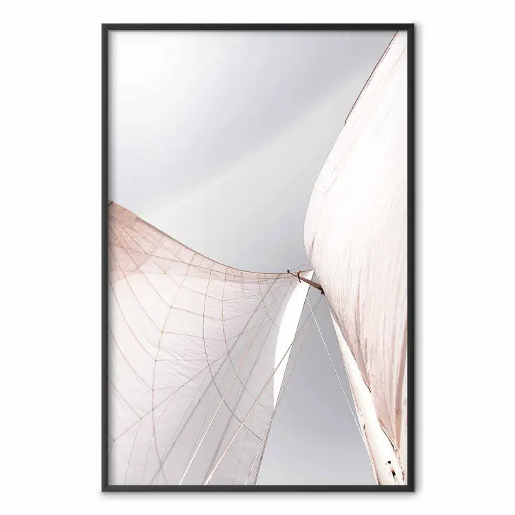 Vela soleada - composición marina clara con mástil de un velero