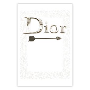 Poster Dior plateado - letras en inglés con un ligero aura sobre fondo floral