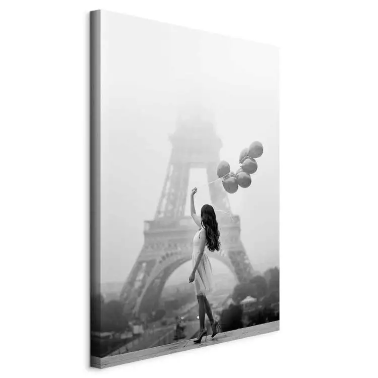 Walk in the wind vertical - mujer en París con globos