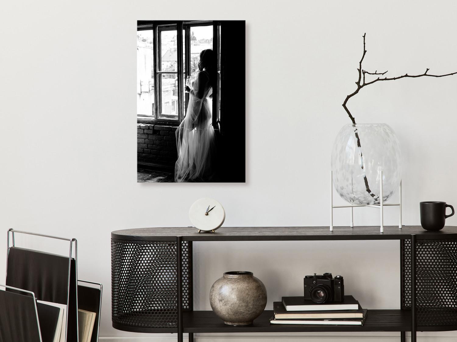 Cuadro Mujer con champán - foto en blanco y negro con la silueta de una mujer