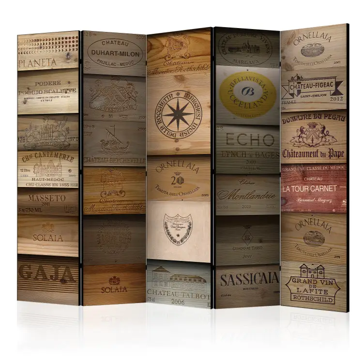 Old Vineyard II - letras sobre textura de madera marrón