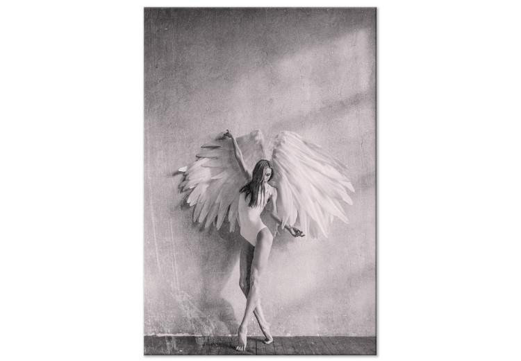 Winged (1 pieza) vertical - mujer en blanco y negro con alas