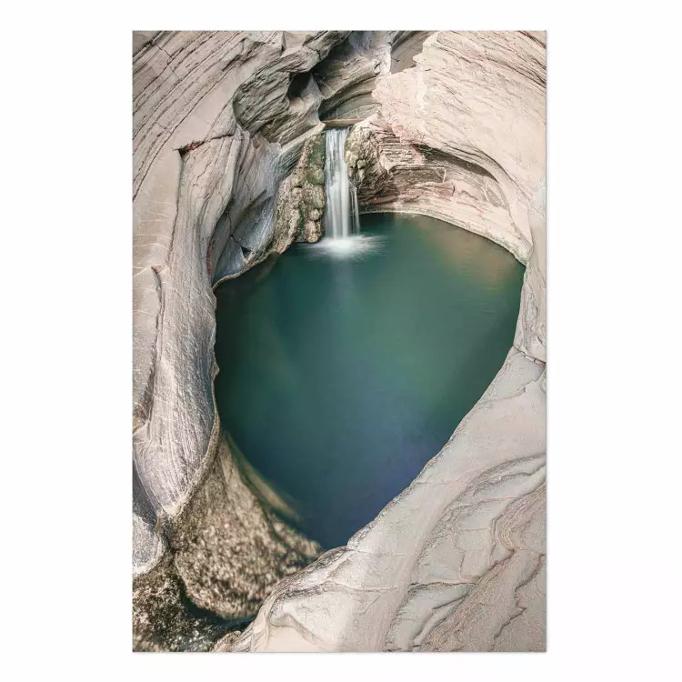 Refresco oculto - paisaje de agua turquesa entre rocas