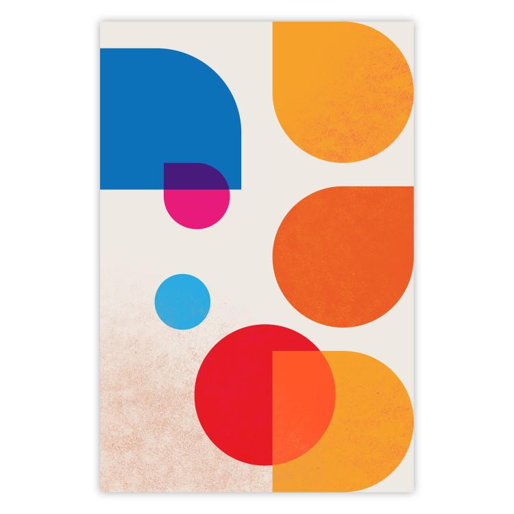 Orden coloreado: figuras geométricas coloreadas en un patrón abstracto