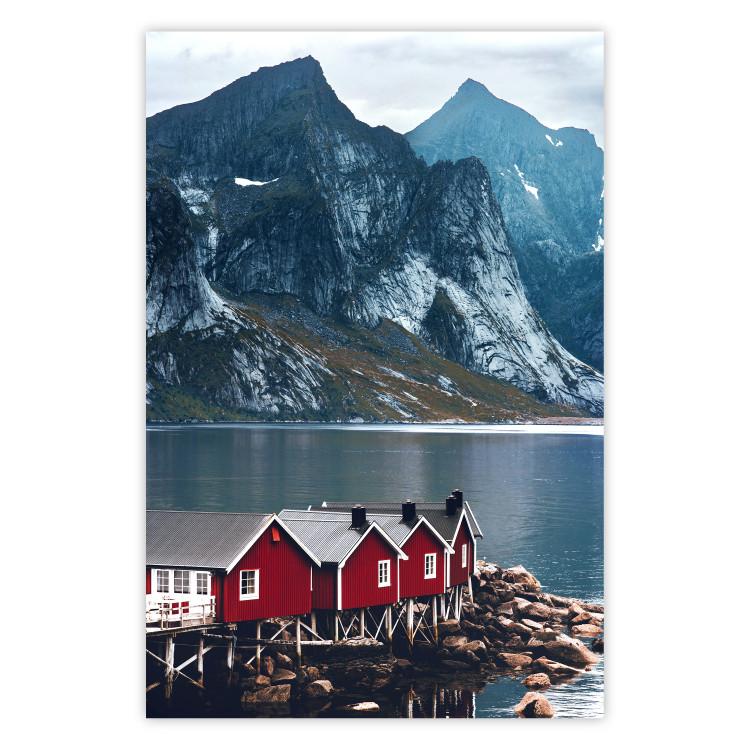 Calma azul - paisaje de casa roja y lago en las montañas
