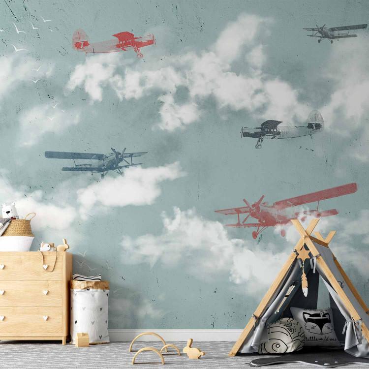 Sueño de pequeño piloto - aviones en cielo con nubes y aves para niños