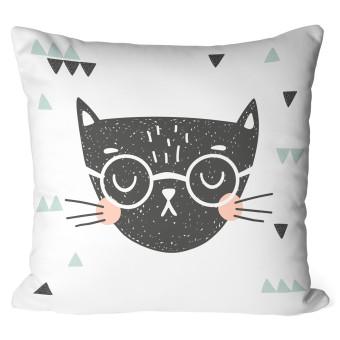 Cojín de microfibra The face of a cat - animal and triangles on black and white background cushions