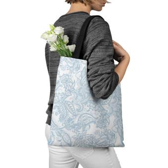 Bolsa de mujer The delicacy of nature - flowers and leaves in white and blue