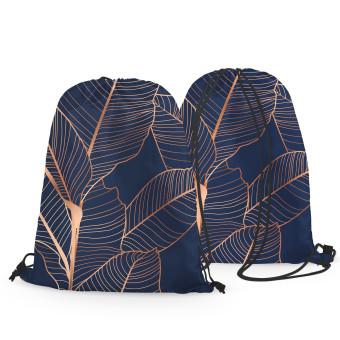 Mochila Leafy abstraction - plant theme presented on a dark blue background