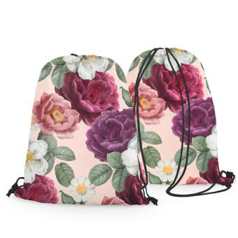 Mochila Peonies in bloom - a floral, vintsage style print on peach background