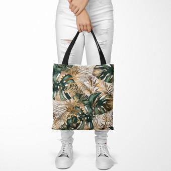 Bolsa de mujer Contrasting leaves - plant motif in shades of green and gold