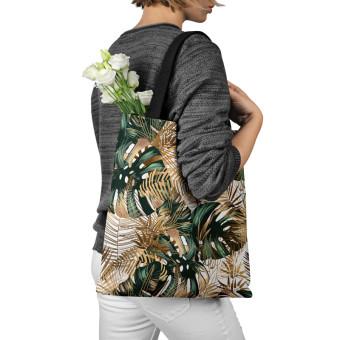 Bolsa de mujer Contrasting leaves - plant motif in shades of green and gold