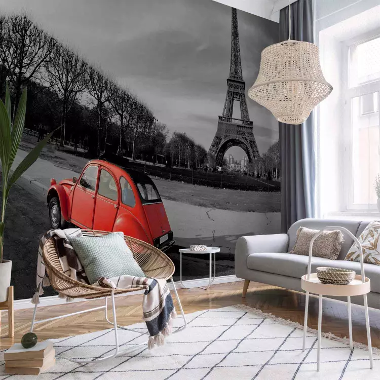 Fotomural Arquitectura parisina - Torre Eiffel y coche rojo en blanco y negro