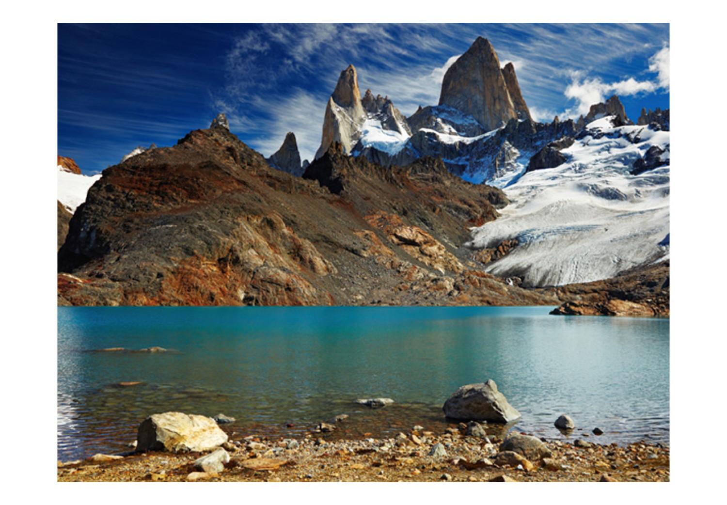 Fotomural decorativo Patagonia argentina - paisaje de montañas rocosas con lago en invierno