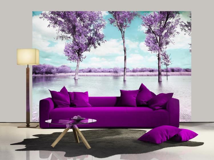 Fotomural Paisaje de brezo - árboles sobre agua en estilo provenzal en violeta