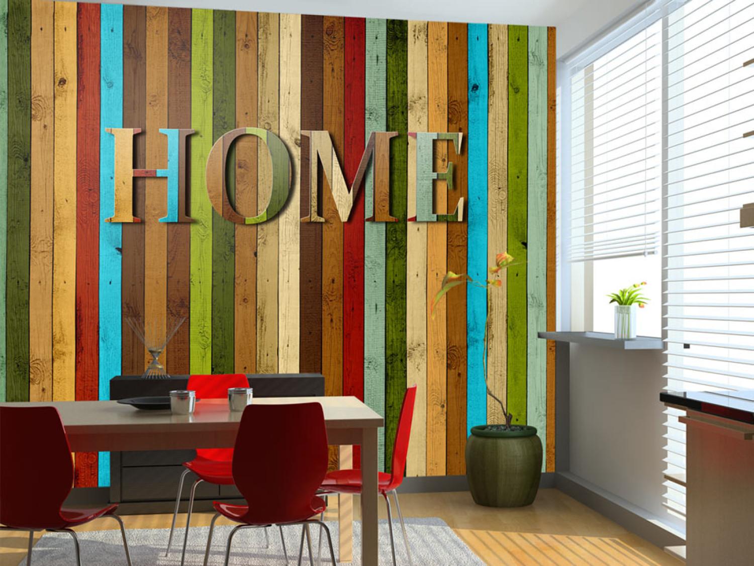 Fotomural Home - colorida frase casa en tablas de madera verticales