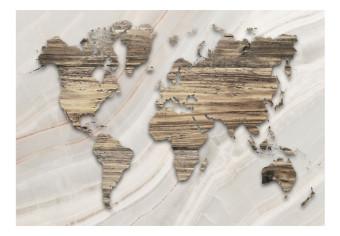Fotomural decorativo Mapa de mármol - contornos continentales y motivo de madera