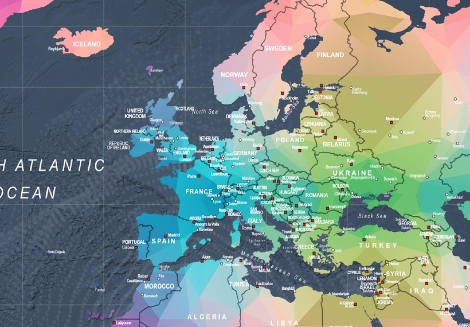 Cuadro moderno Continentes geométricos (1 parte) - mapa mundial colorido y letras