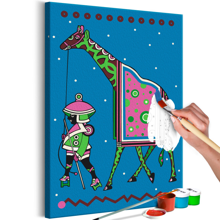 Cuadro para pintar por números Green Giraffe at Night - Tall Animal With a Man Against a Dark Background 144094 additionalImage 6